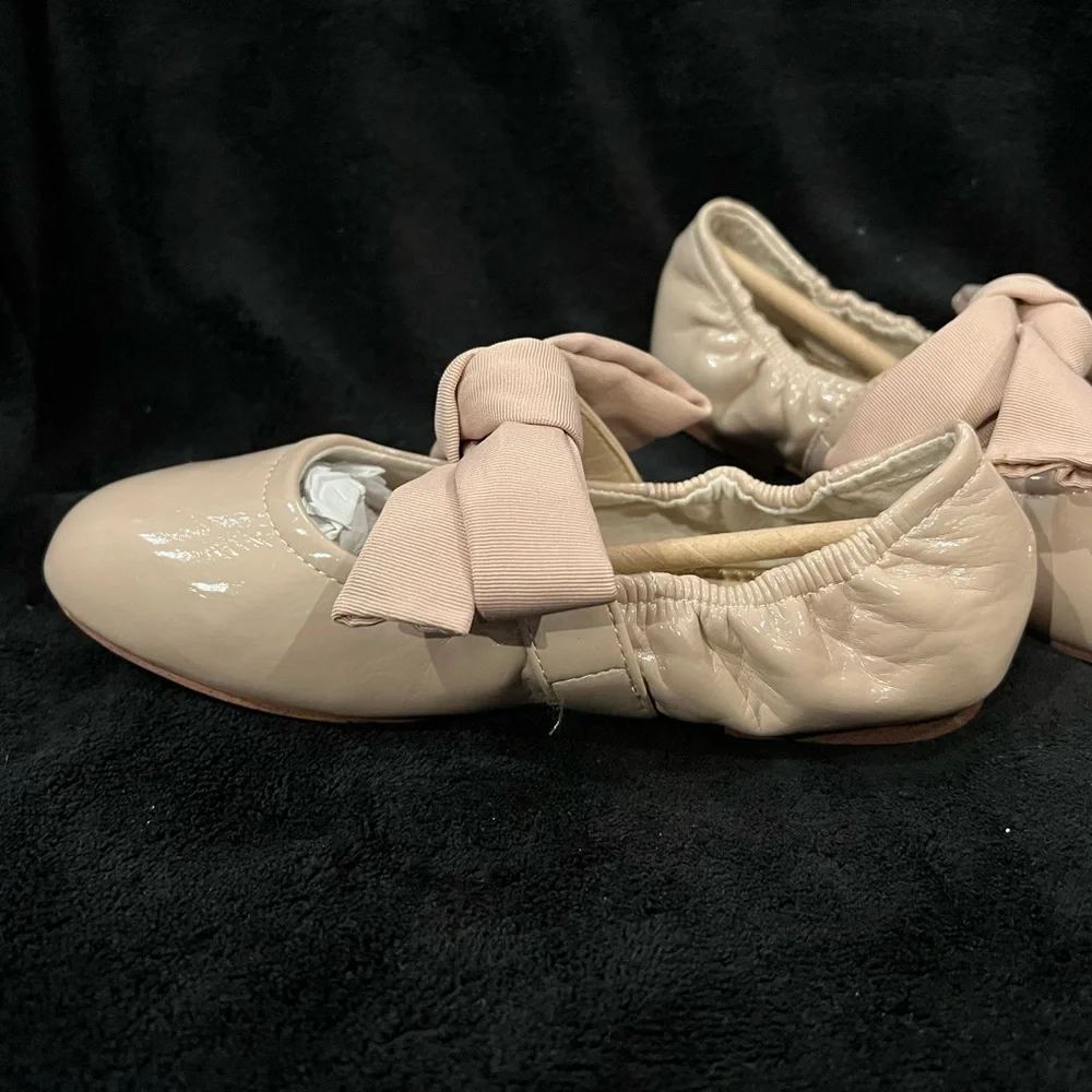 Sam Edelman FELICITY KIDS BALLET FLAT COLOR: Chai Latte Size 2 *Never Been Worn*